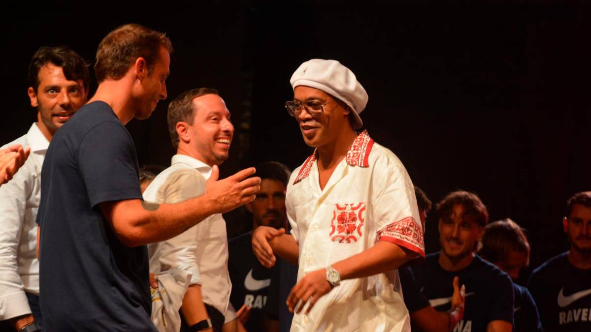 Ronaldinho a Ravenna: “Un progetto bellissimo, sono felice di essere qui”