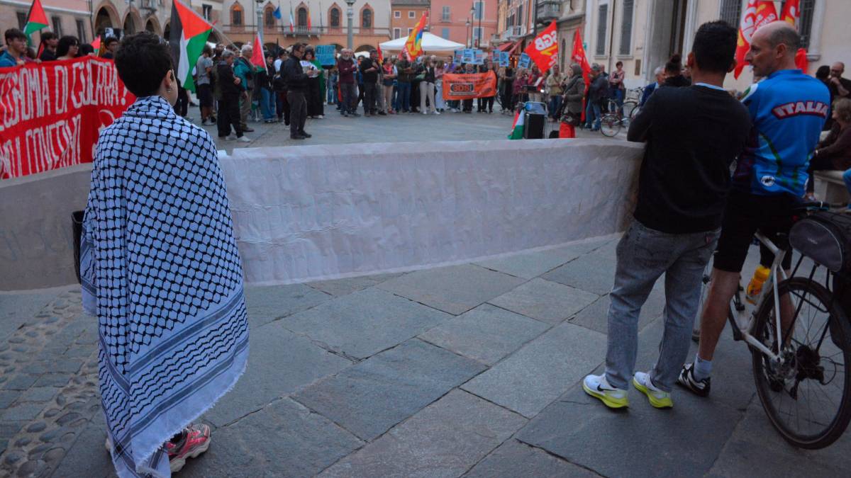 Dati sulle armi al porto di Ravenna. Braccio di ferro al Consiglio di Stato: «Transitate durante il genocidio»