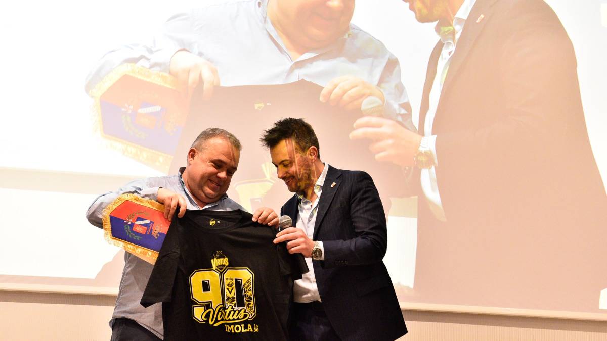 Il presidente Stefano Loreti assieme al sindaco di Imola, Marco Panieri