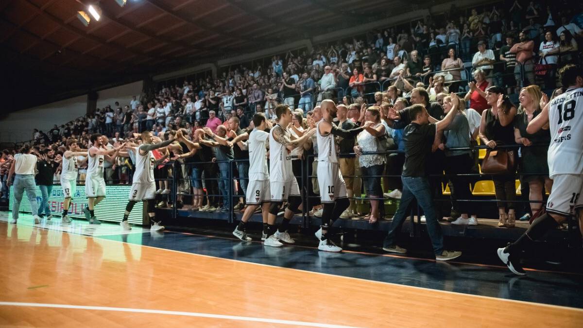 Amadori Tigers Cesena, i giocatori incontrano i tifosi