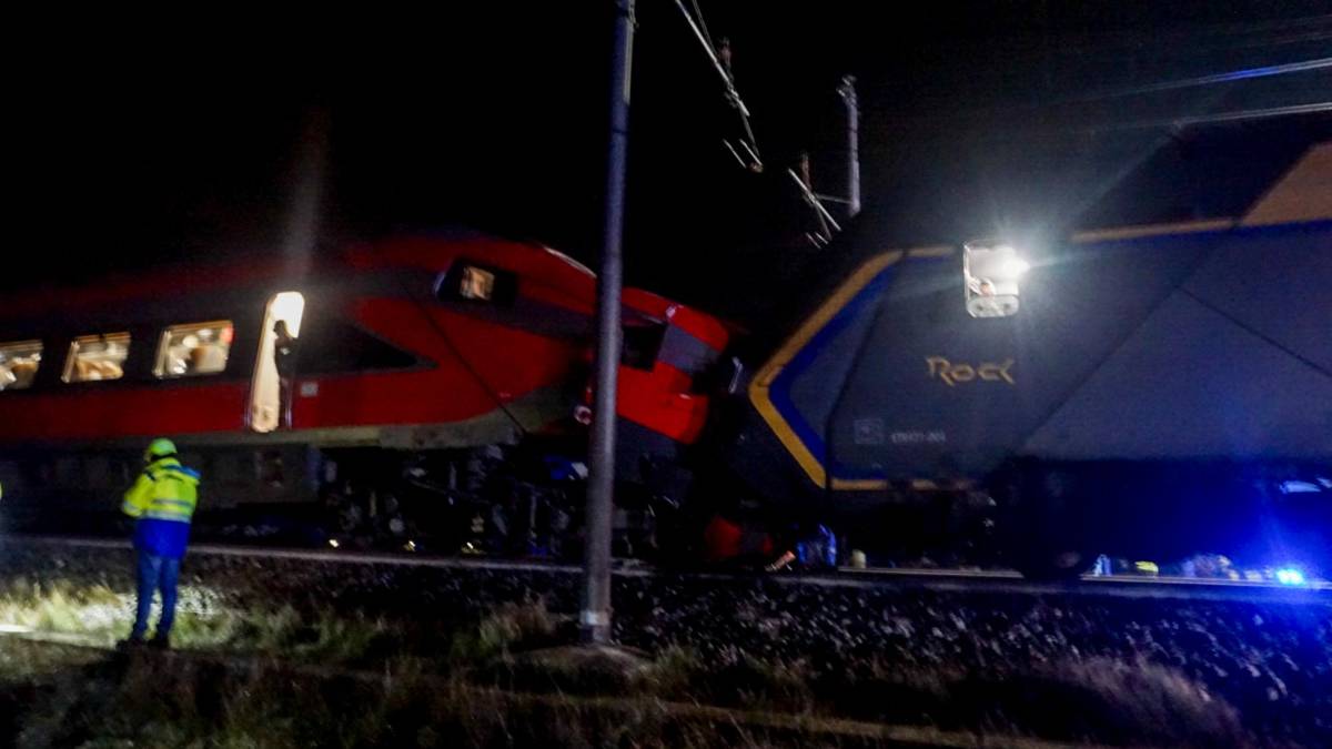 Tamponamento fra treni tra Castelbolognese e Forlì, 17 feriti - IL VIDEO
