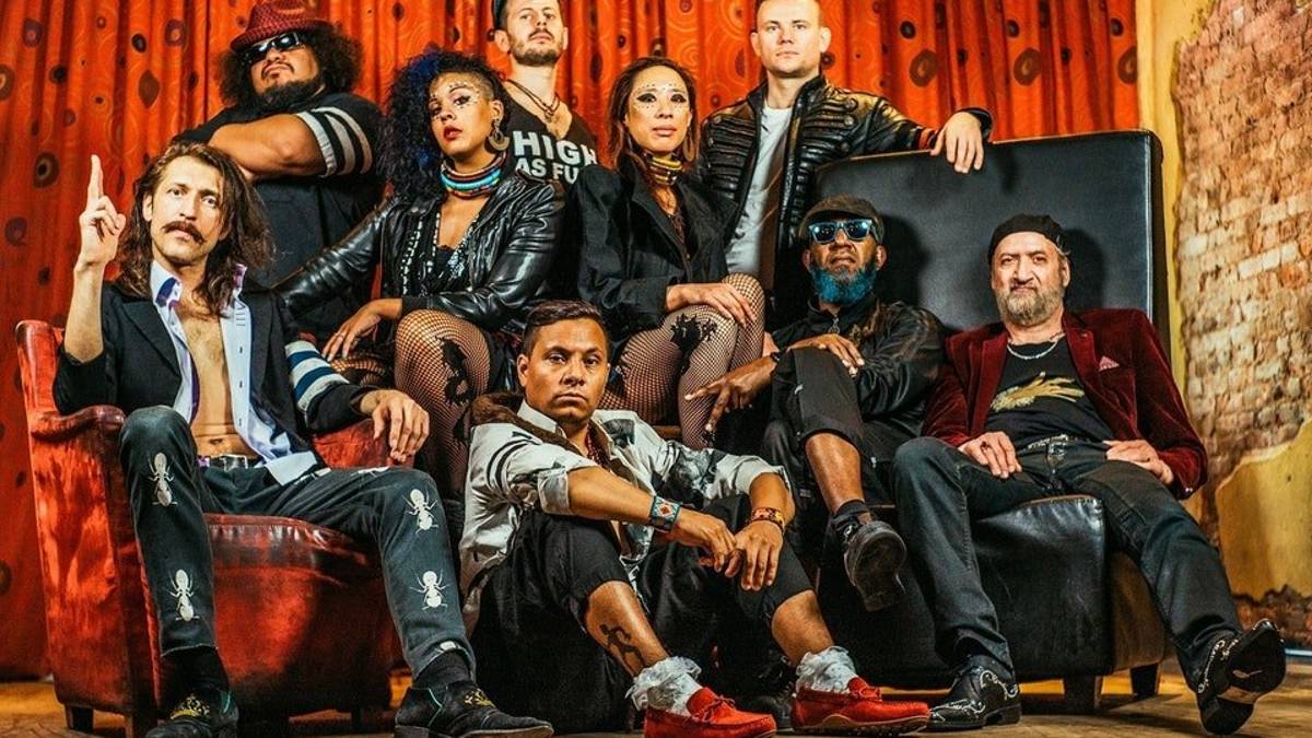 I Gogol Bordello al Beky Bay di Bellaria l'8 luglio