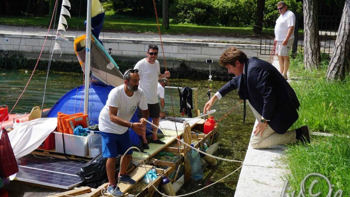 “Mal di plastica” è arrivata a Venezia