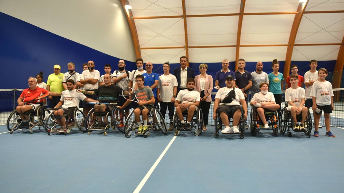 Tennis, uguali e diversamente abili al Ct Massa