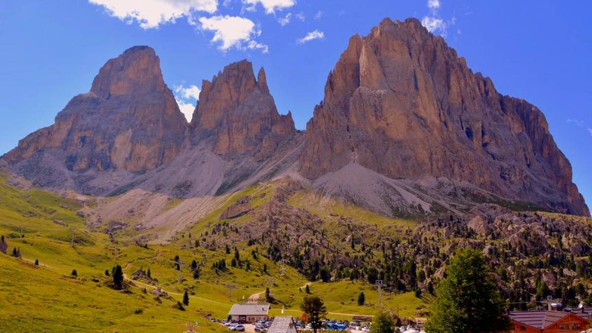 Imolese perde l’appiglio e resta sospesa sulla parete, salvata dall’elicottero sul Gruppo Sella