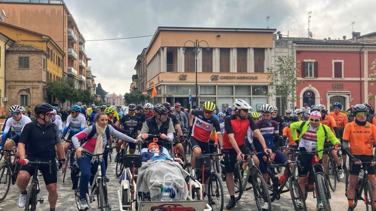 Savignano, in tanti alla pedalata con Francesco Moser