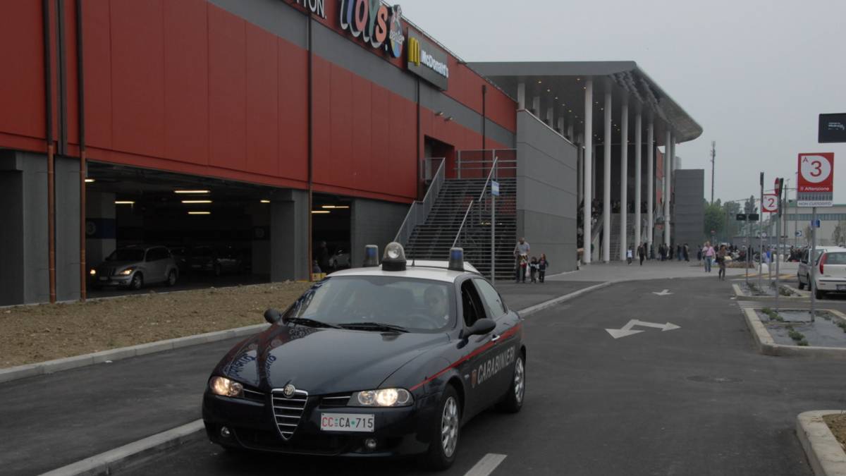 Forlì, furti violenti al Puntadiferro: un arresto e una denuncia
