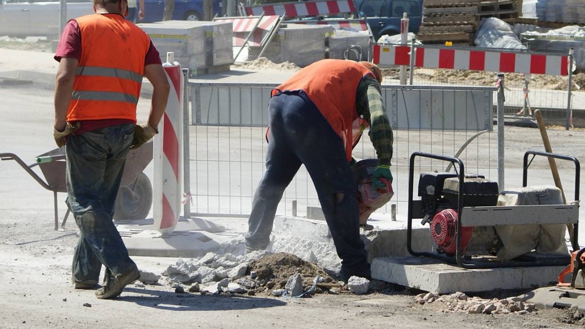 Marciapiedi, strade e decoro urbano, 1,7 milioni alla provincia di Forlì-Cesena