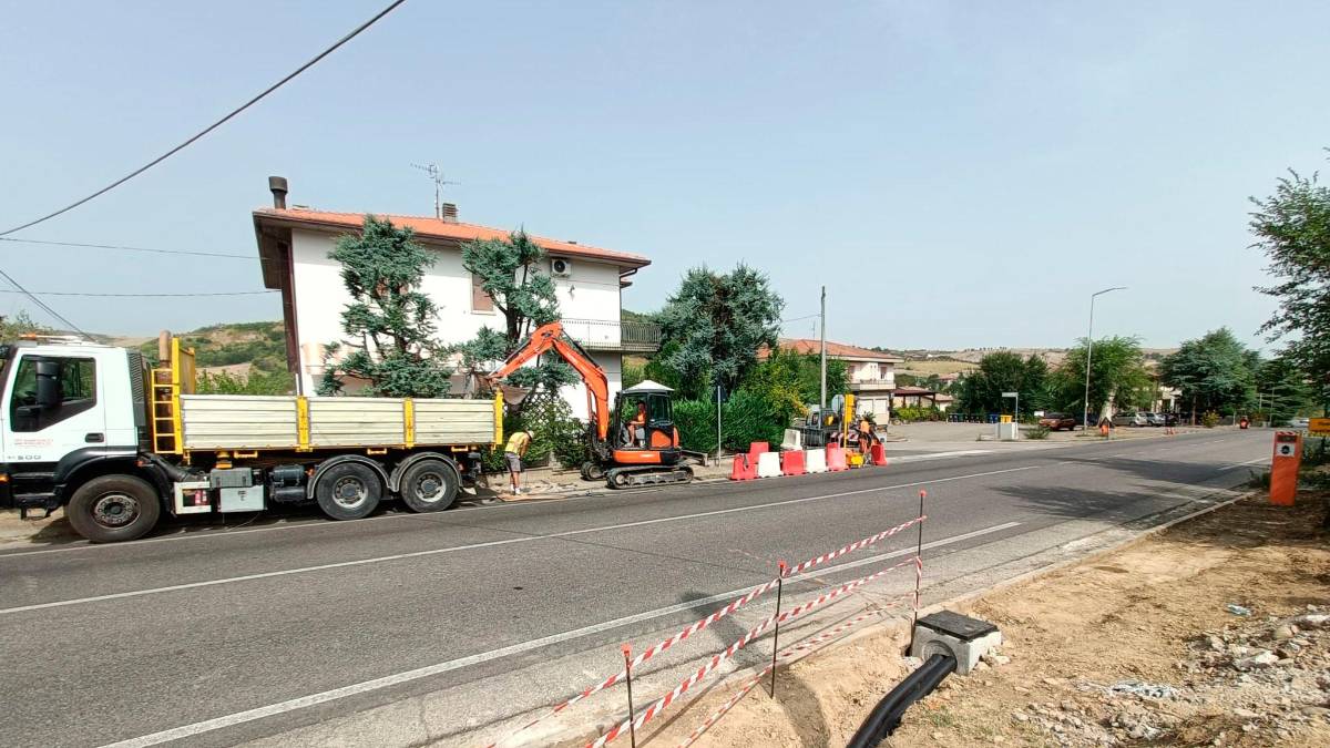 Meldola, lavori alla Sp 4: tre nuovi semafori per la sicurezza dei pedoni