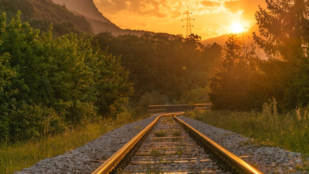 Al via la sperimentazione dell’idrogeno nel trasporto ferroviario e stradale