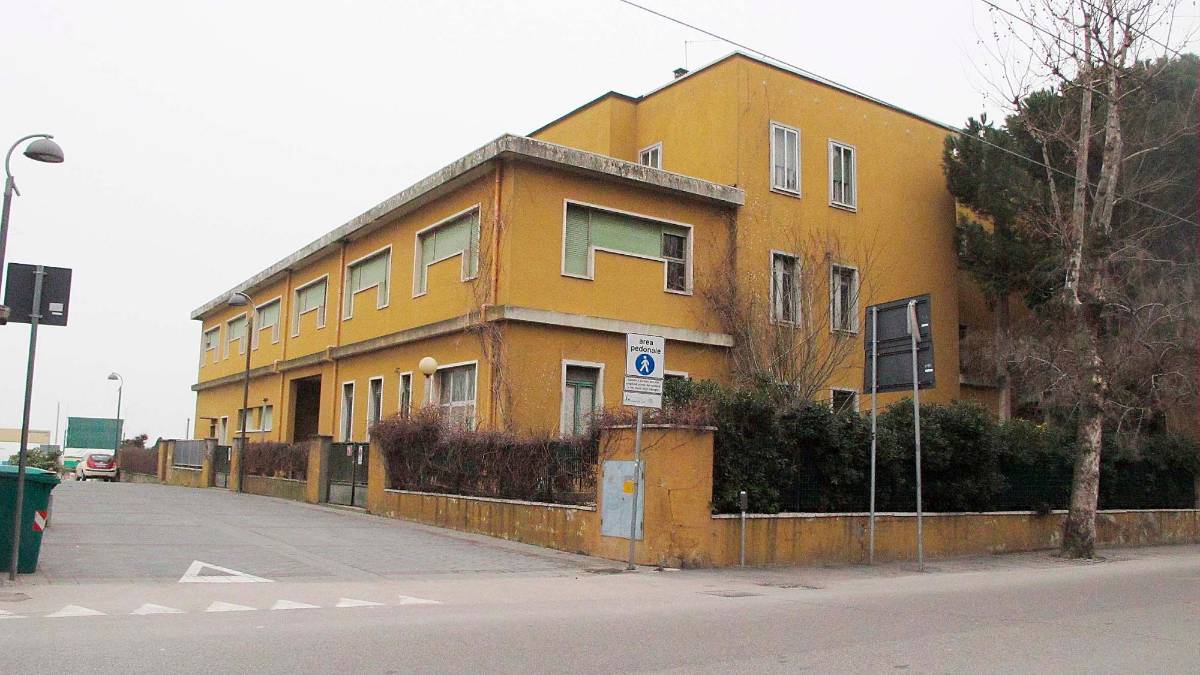 Rimini, ex colonia Enel, via libera della Regione alla variante. Il sindaco: “Ora la rimozione e un nuovo spazio riqualificato”