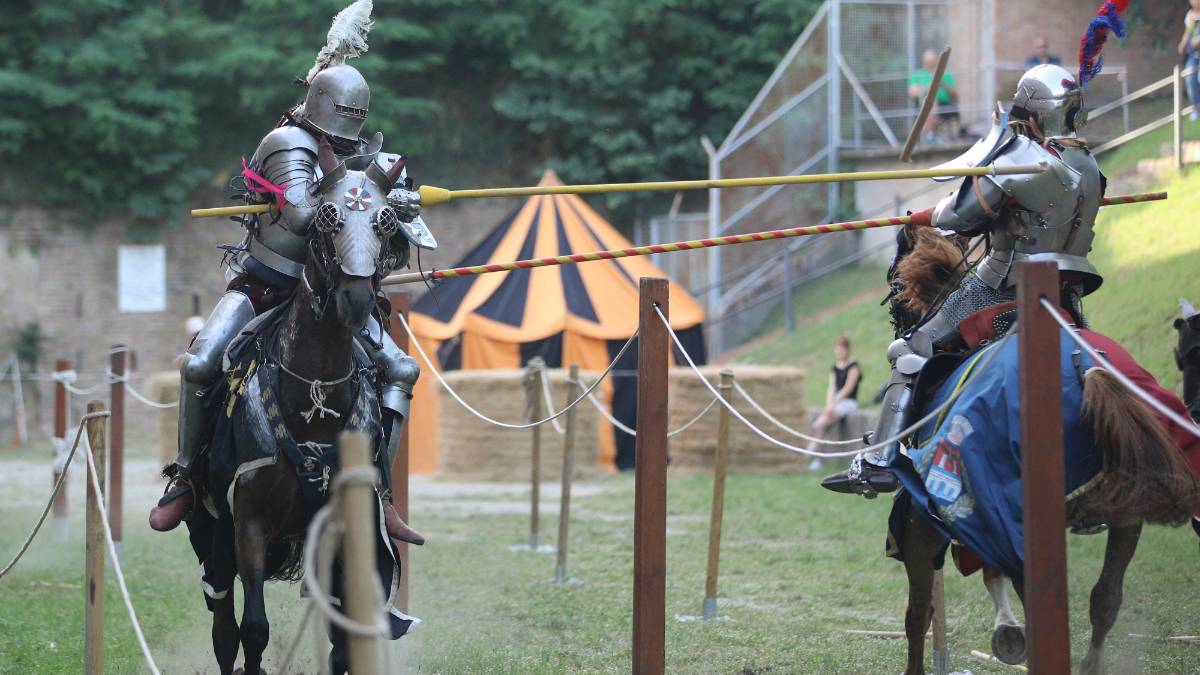 Weekend sotto la pioggia, il Palio di Cesena rinviato a metà giugno