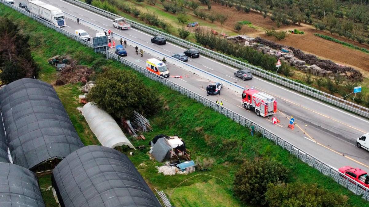 Cesena, incidente in E45 a San Carlo: tre feriti e corsia bloccata in direzione Roma