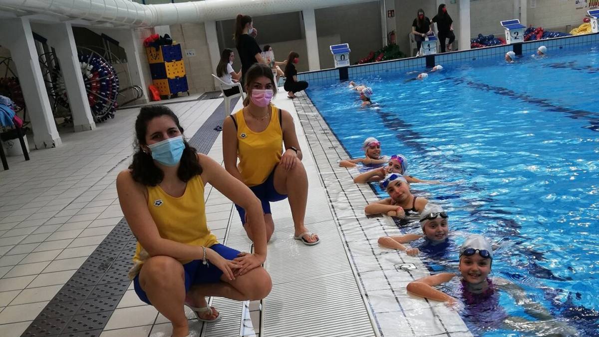 Nuoto sincronizzato, la Pol. Riccione ha debuttato a Bologna