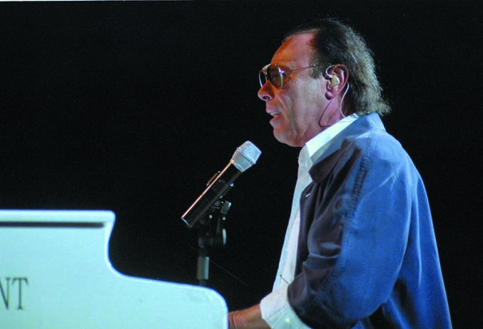 Venditti in concerto a Cervia