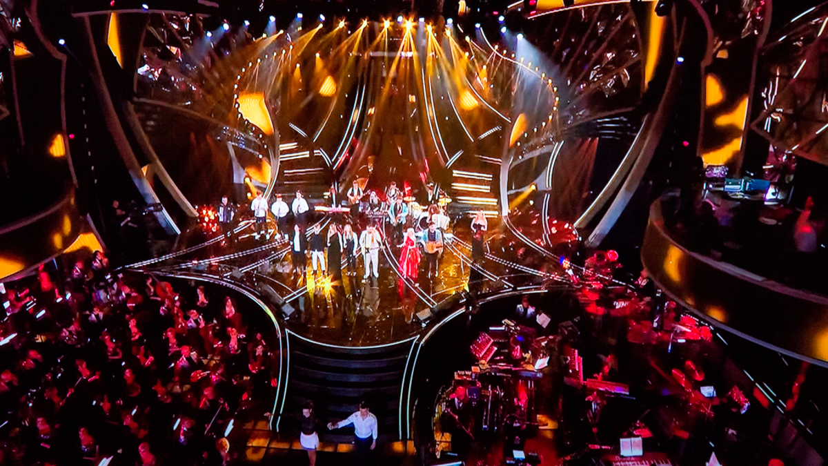 Amadeus: “Tutti in pista, a Sanremo si balla Romagna mia!”