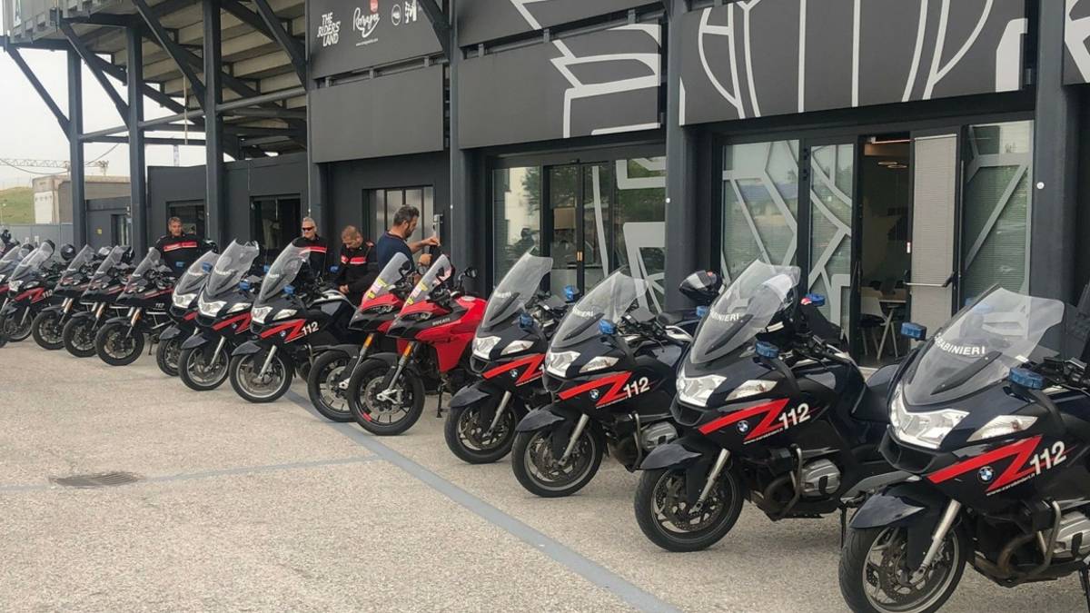 I Carabinieri a scuola di guida sicura al Misano World Circuit