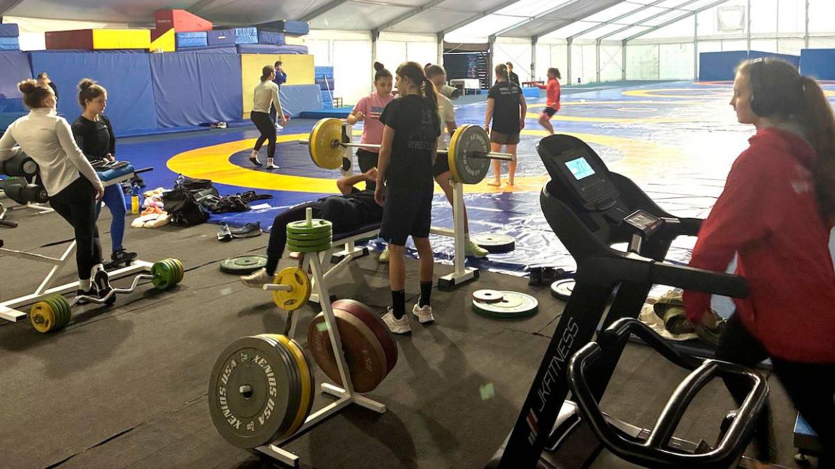 Cesenatico, 70 campionesse di lotta al Villaggio Accademia verso i Mondiali