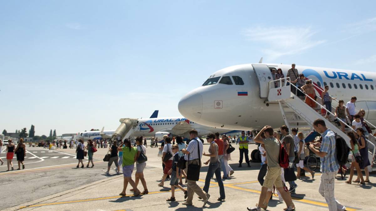 L'aeroporto Fellini di Rimini vola: passeggeri aumentati del 40% nei primi sei mesi dell'anno