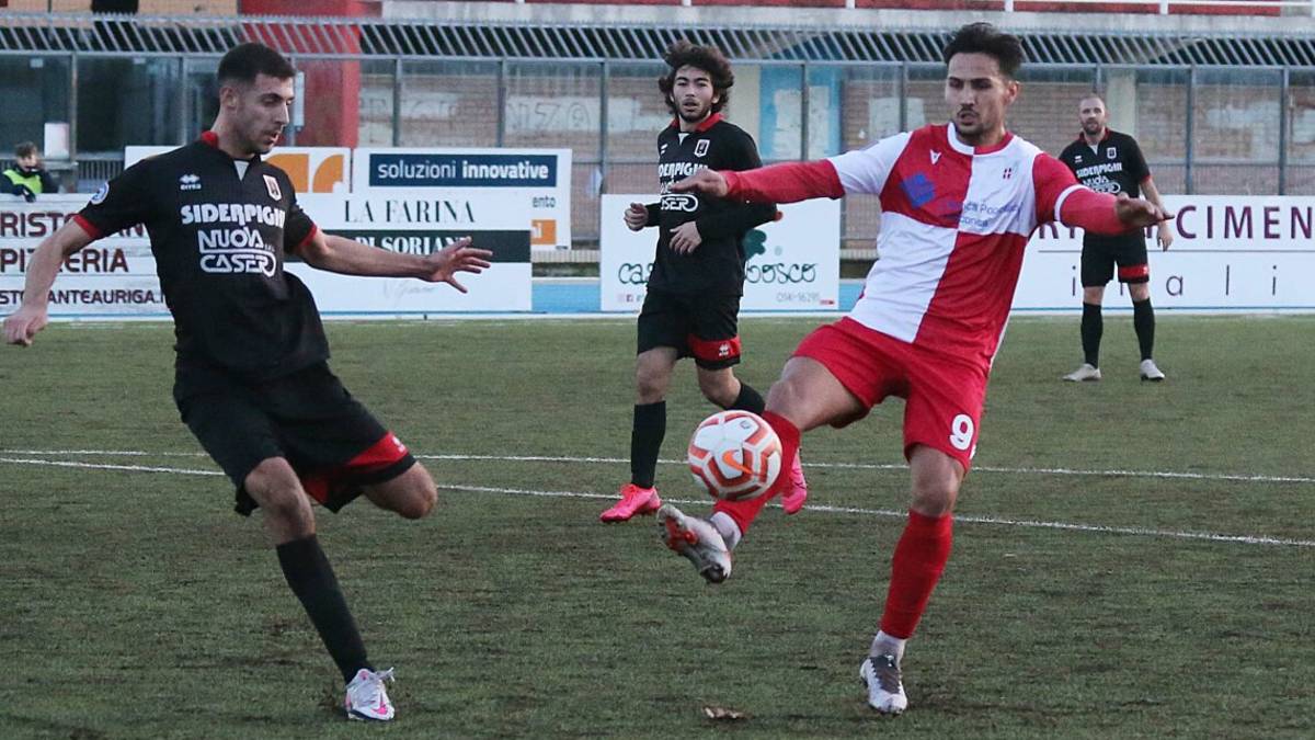 Calcio D girone D, Rivi rescinde il contratto con il Rimini