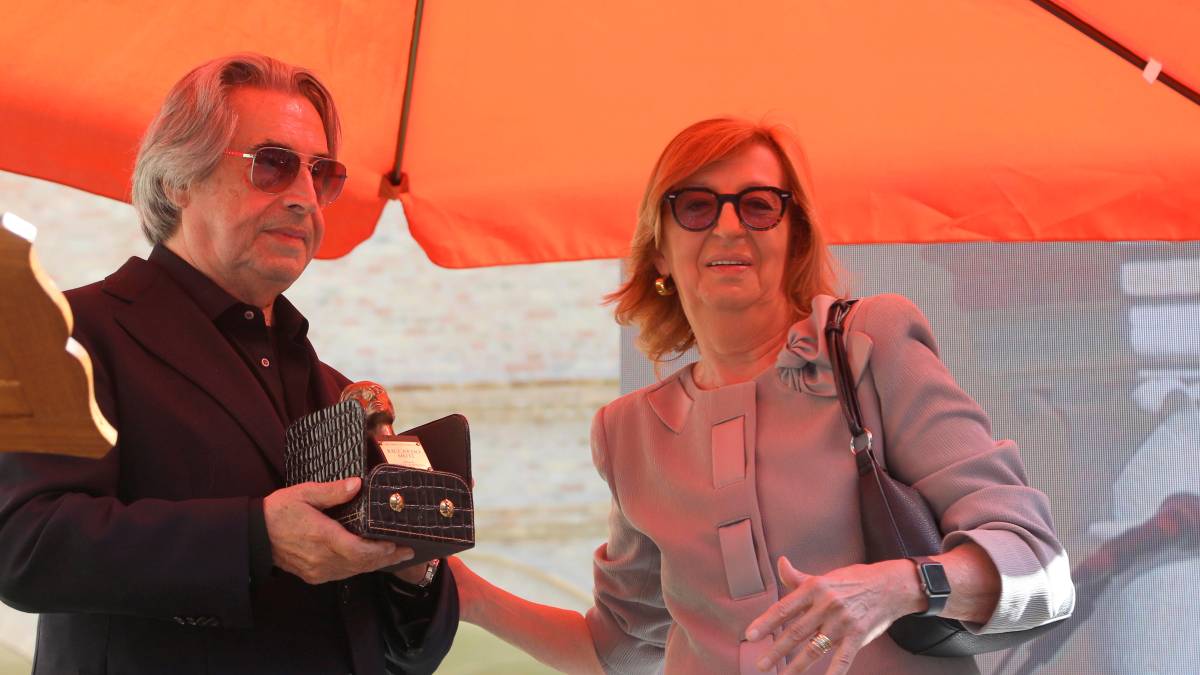 La consegna del Premio Dante a Riccardo Muti