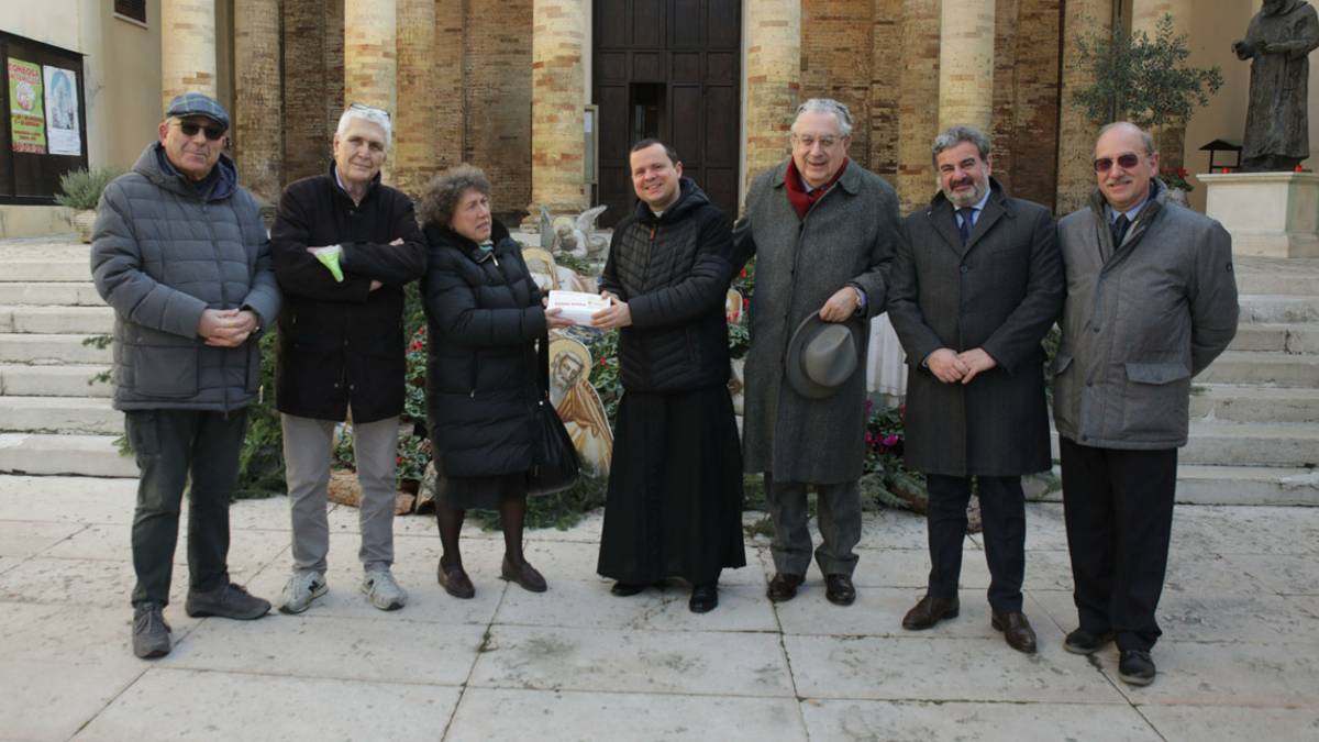 Ravenna, dai Lions oltre 2mila euro in buoni pasto per i bisognosi
