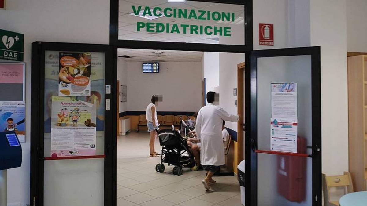 L'altro rischio. «Non fermate le vaccinazioni»