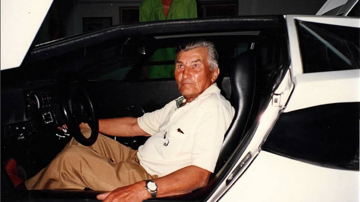 Lamborghini, storia senza limiti di velocità