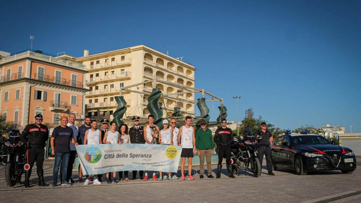 Staffetta per la Speranza “Facciamo correre i Campioni” fa tappa a Riccione