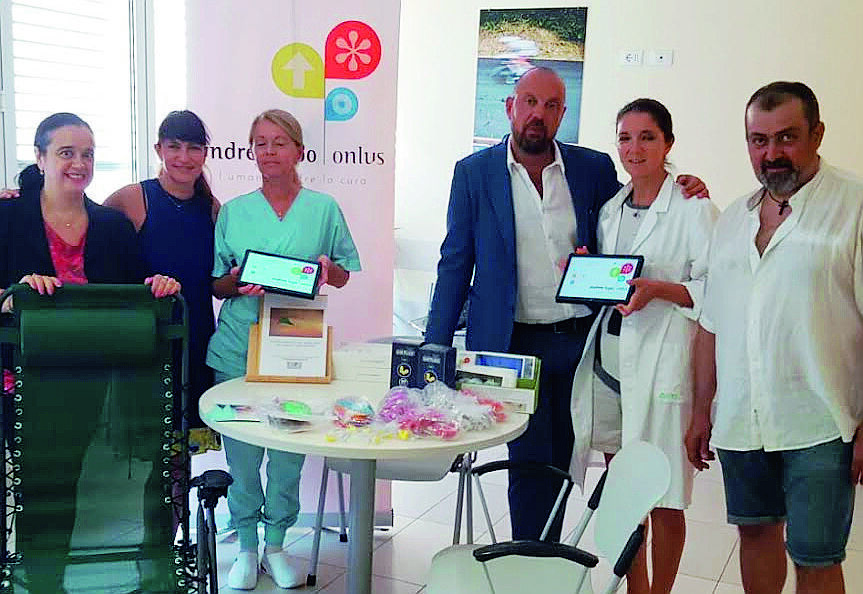 Rimini, Andrea Lupo dona apparecchiature a Terapia Intensiva
