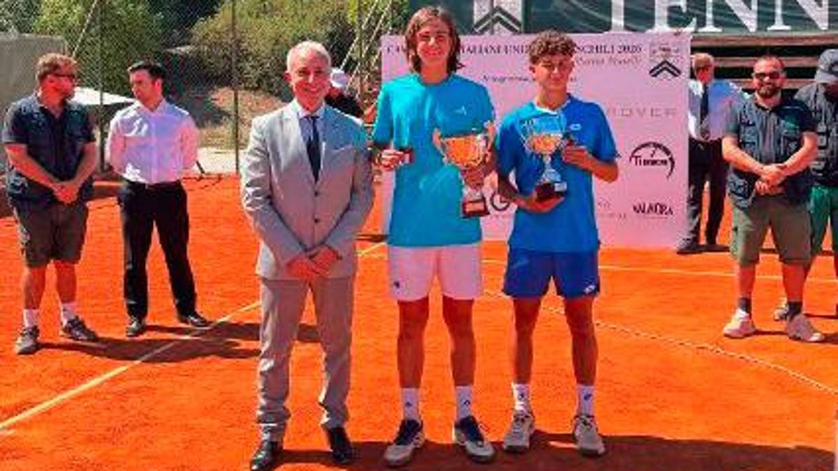 Tennis, tricolori: Gentile e Tarlazzi vincono i doppi