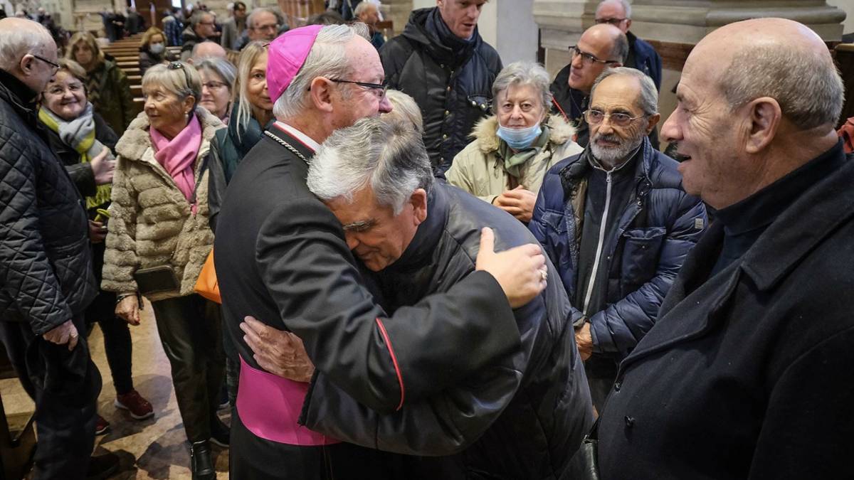 Rimini, il saluto del Vescovo Lambiasi