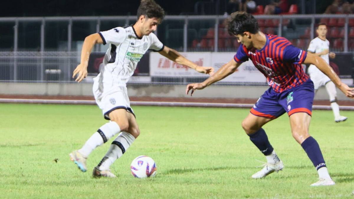 Calcio C, Toscano e un Cesena di bambini: stasera a Olbia con 9 under su 20 giocatori