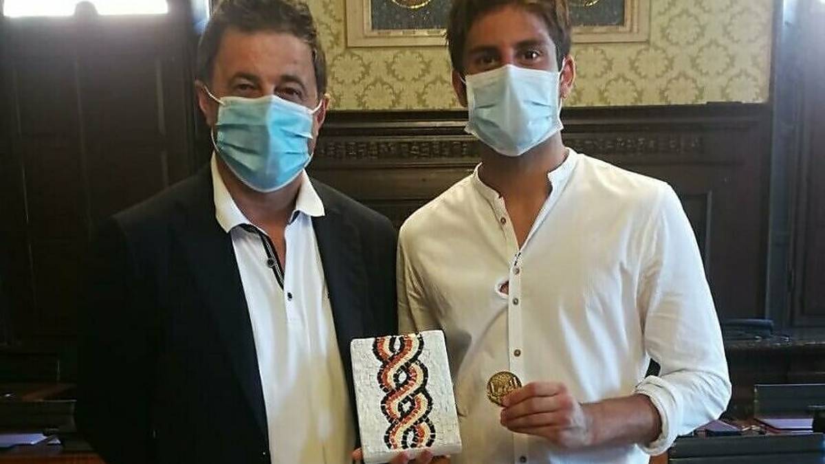 Calcio A, premiato il talento ravennate Samuel Giovane