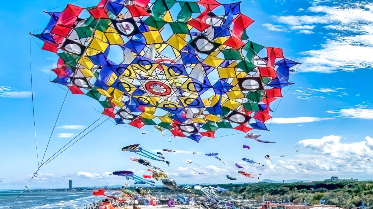 Festival degli Aquiloni 2025 a Cervia: il programma dal 19 aprile al 4 maggio - Gallery
