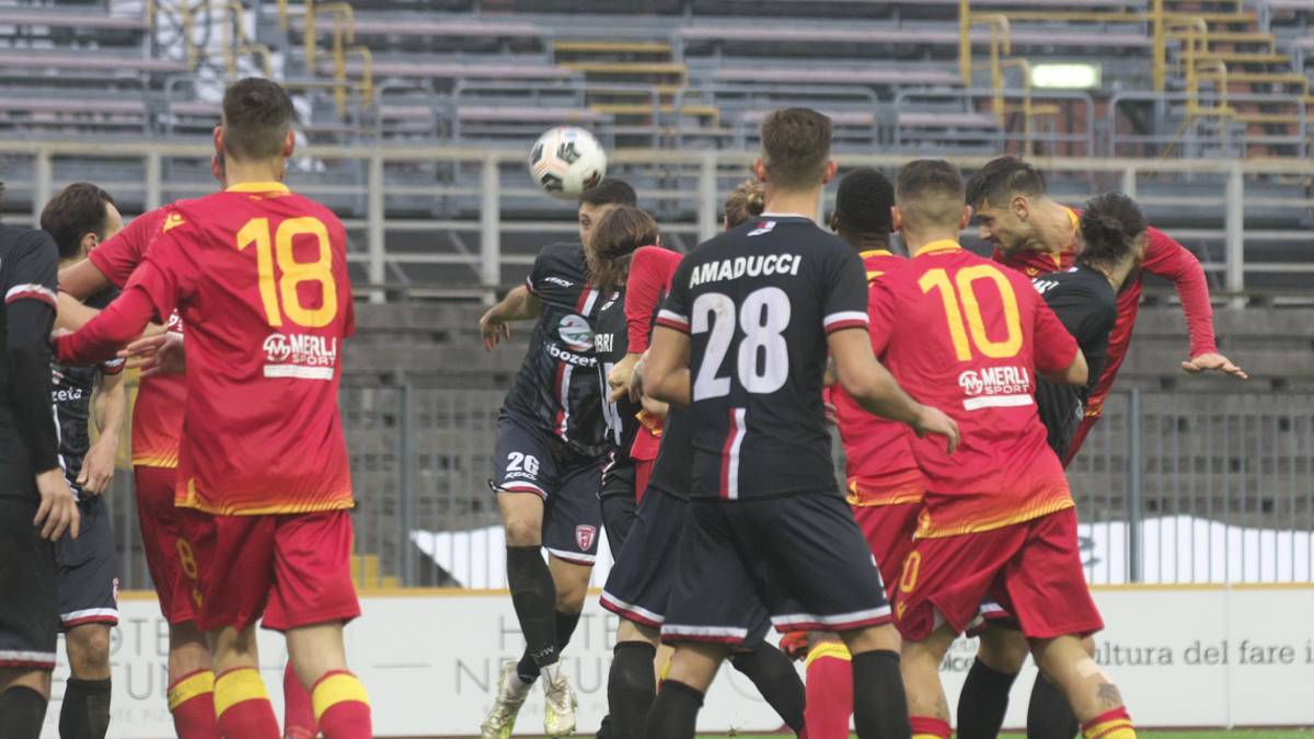 Calcio D, la fotogallery di Ravenna-Forlì 2-1