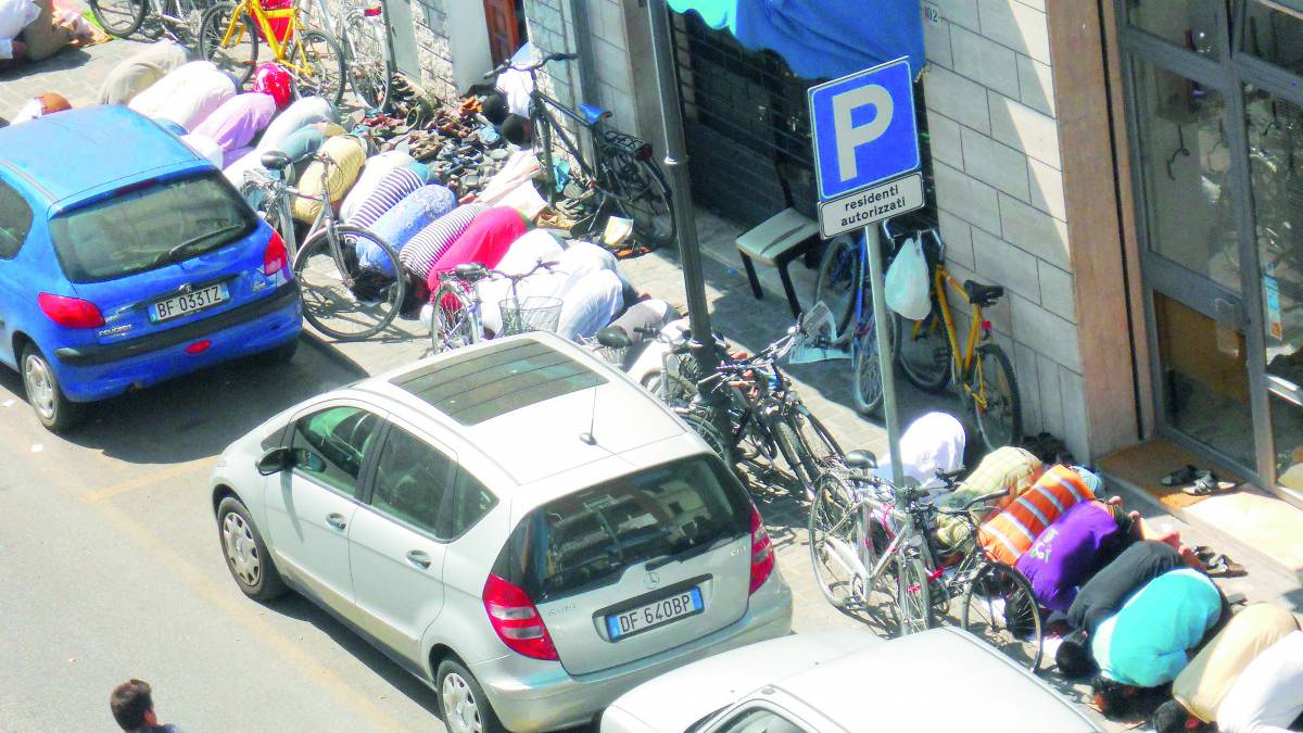 Rimini. Chiese, moschee e sinagoghe: per pregare serve il parcheggio