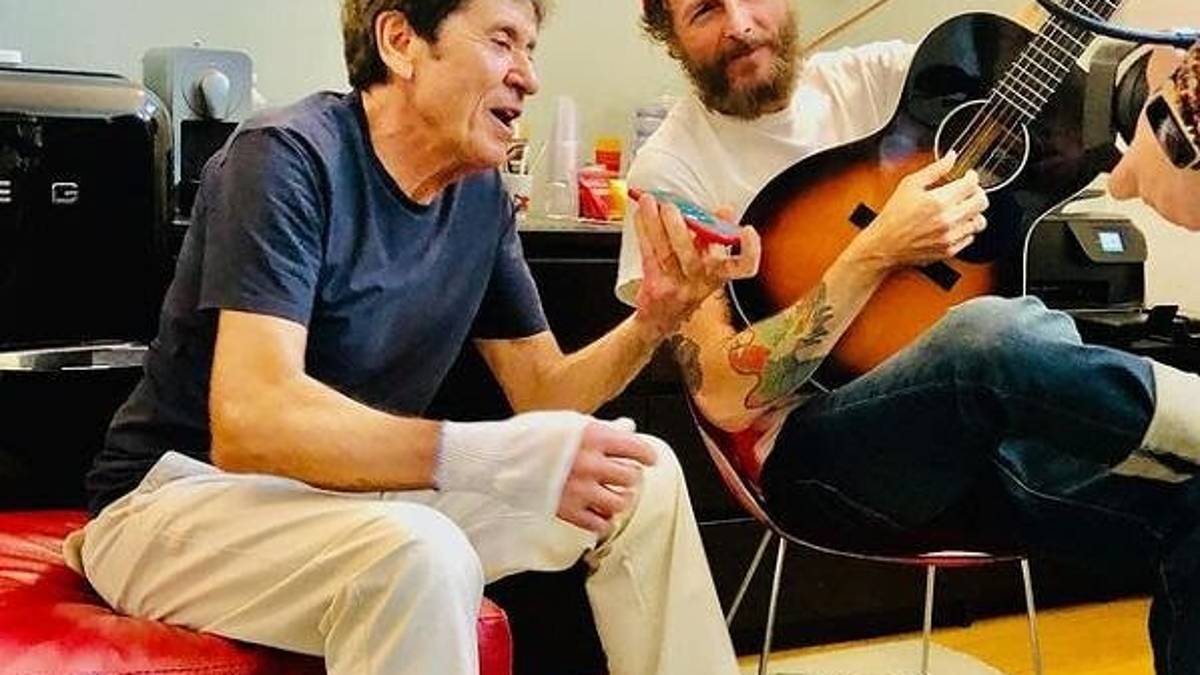 Gianni Morandi, esce L'Allegria scritta da Jovanotti