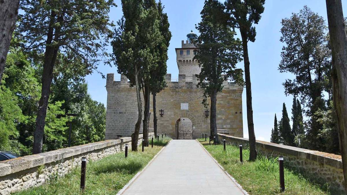 Rocca delle Caminate chiusa al pubblico nel week-end