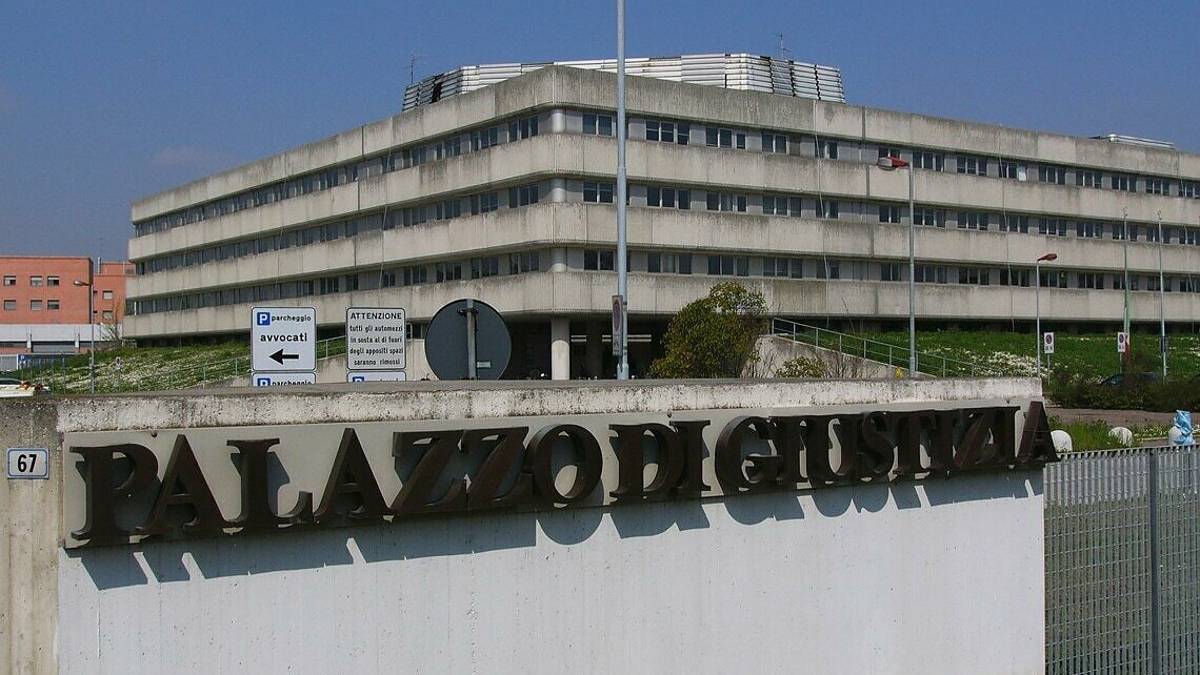 Ravenna, lunedì un albero della legalità a Palazzo di Giustizia