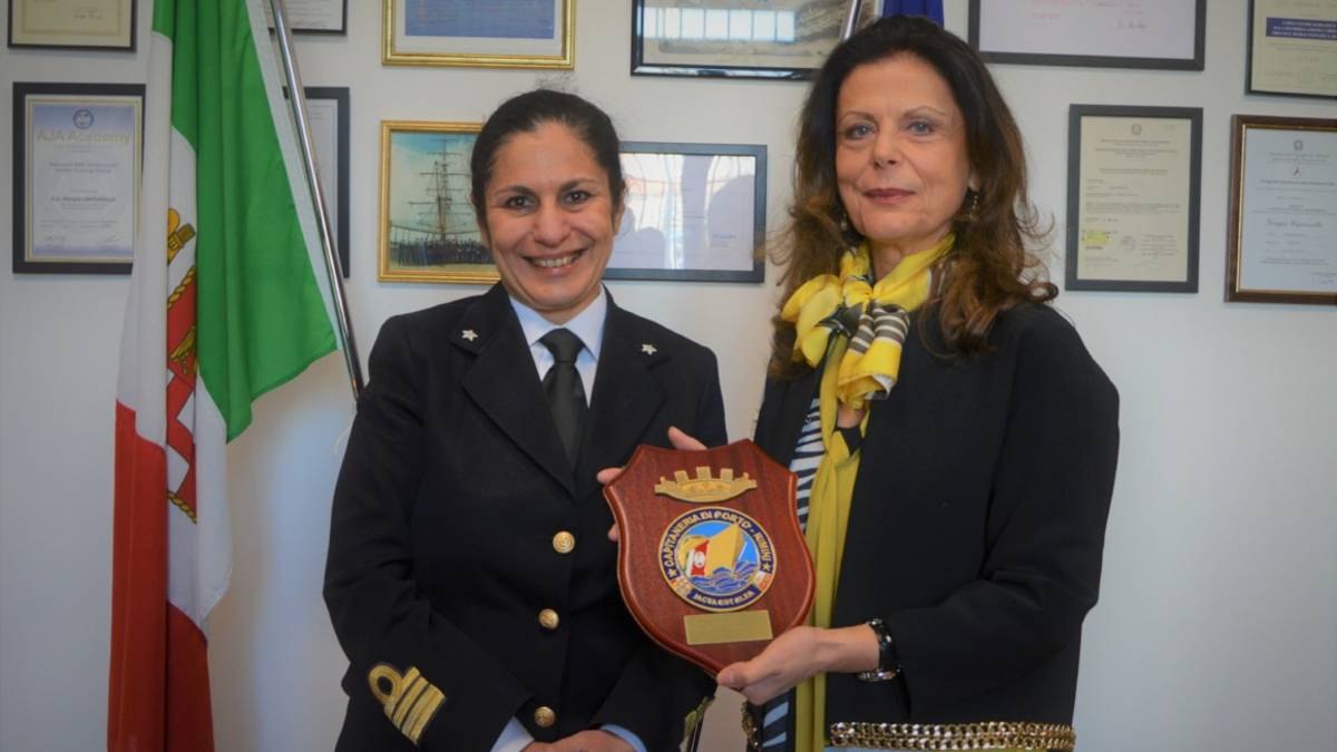 Rimini, il Prefetto in visita alla Capitaneria di porto