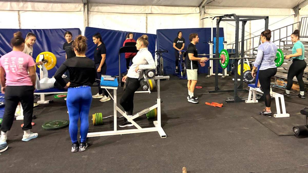 Cesenatico, 70 campionesse di lotta al Villaggio Accademia verso i Mondiali