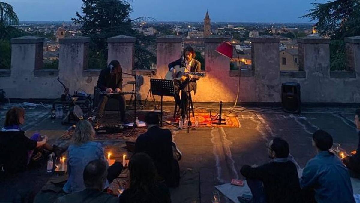 Con Asso e Godano c'è stato un concerto segreto per pochi intimi in una delle ville più belle di Cesena - Gallery