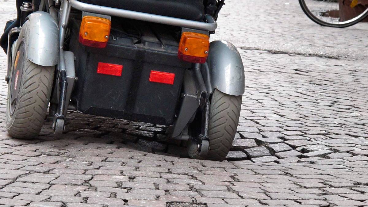 Imola, barriere architettoniche oltre 4.000 le criticità rilevate da risolvere e giovedì si vota il piano