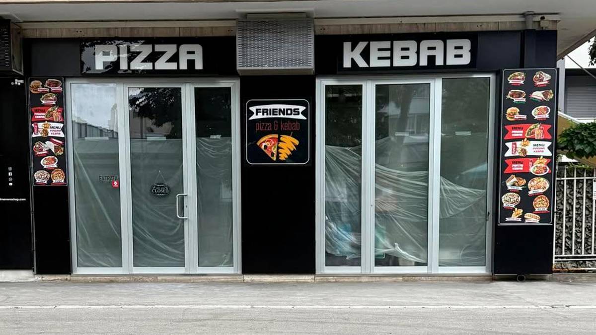 La nuova attività aperta in viale Ceccarini; sotto, Maurizio Metto