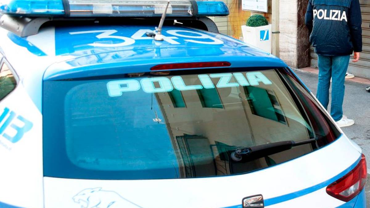 Rimini, controlli al Metromare: 34enne scoperto con cocaina, crack e contanti
