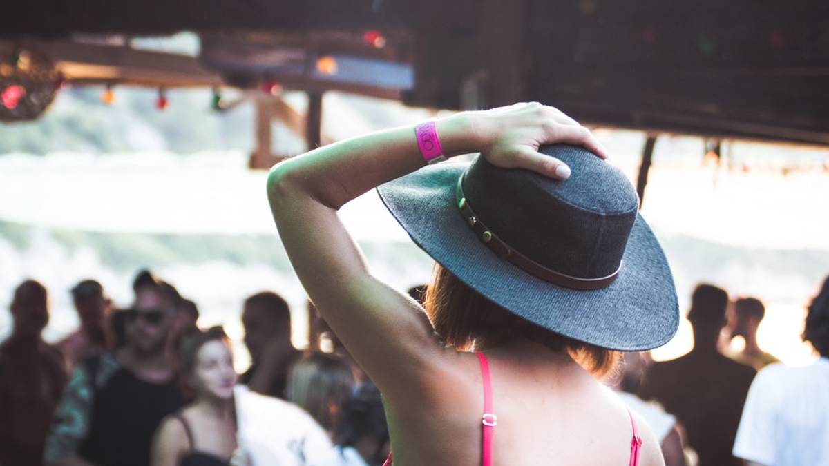 Cesenatico, ubriaca molesta al Bagno Sport: 31enne denunciata