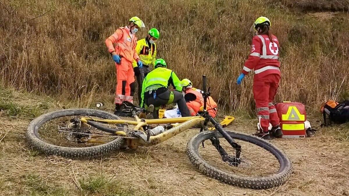 Soccorso in elicottero tra Cesena e Roncofreddo un 21enne ferito