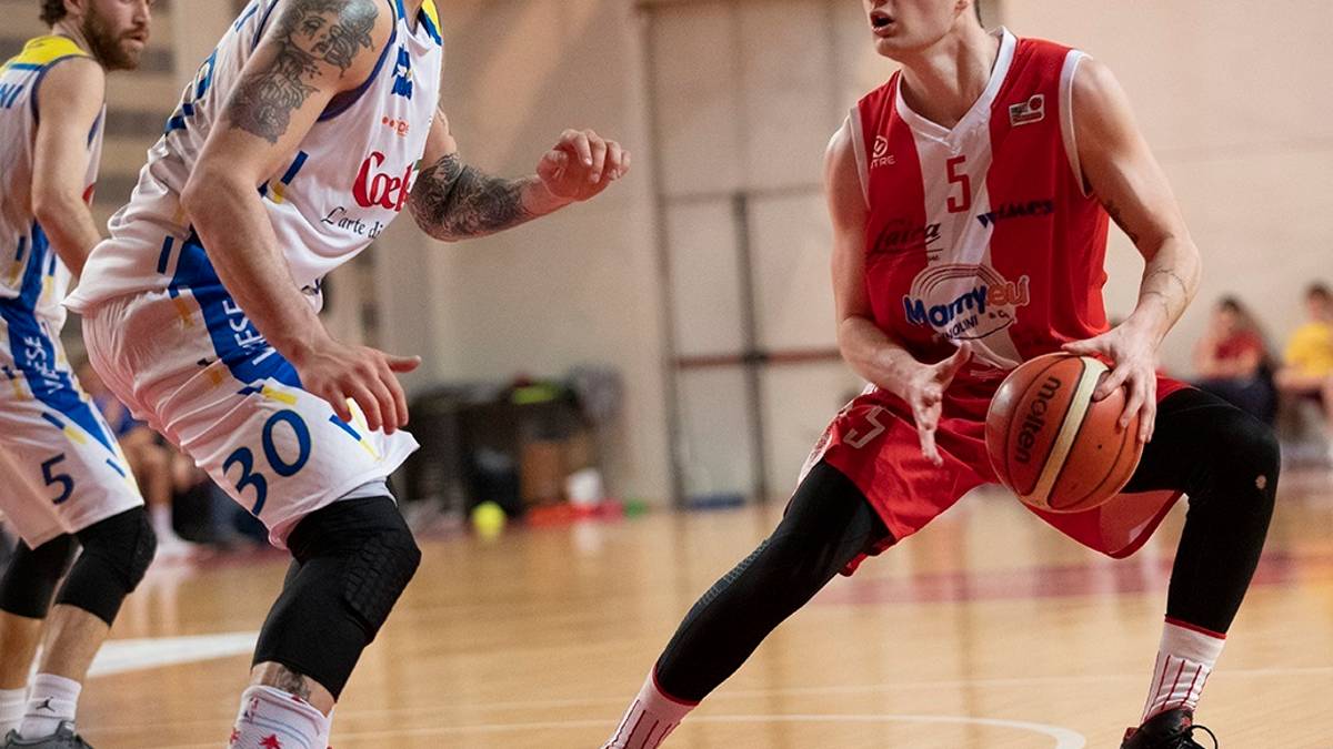 Basket A2, c'è Valentini per l'Andrea Costa