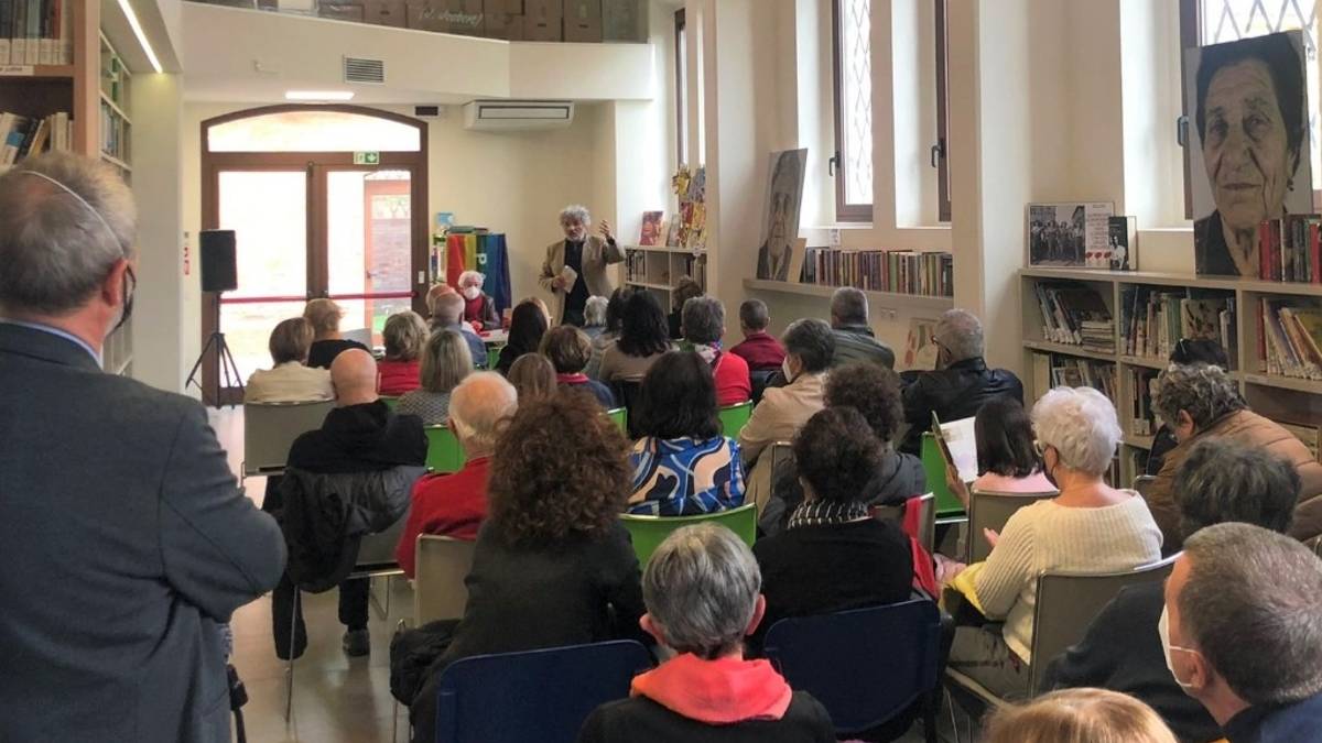 Meldola, inaugurata la mostra: Gli occhi che hanno visto